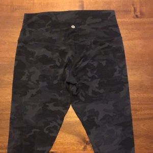 Lululemon Black Camo 25” Align Pant